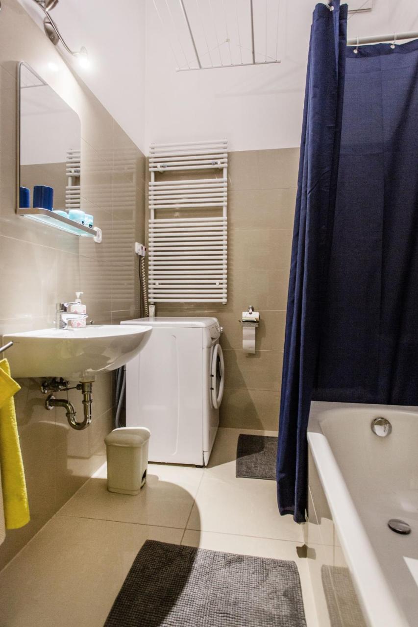 Family Suite By Heroes' Square Boedapest Buitenkant foto